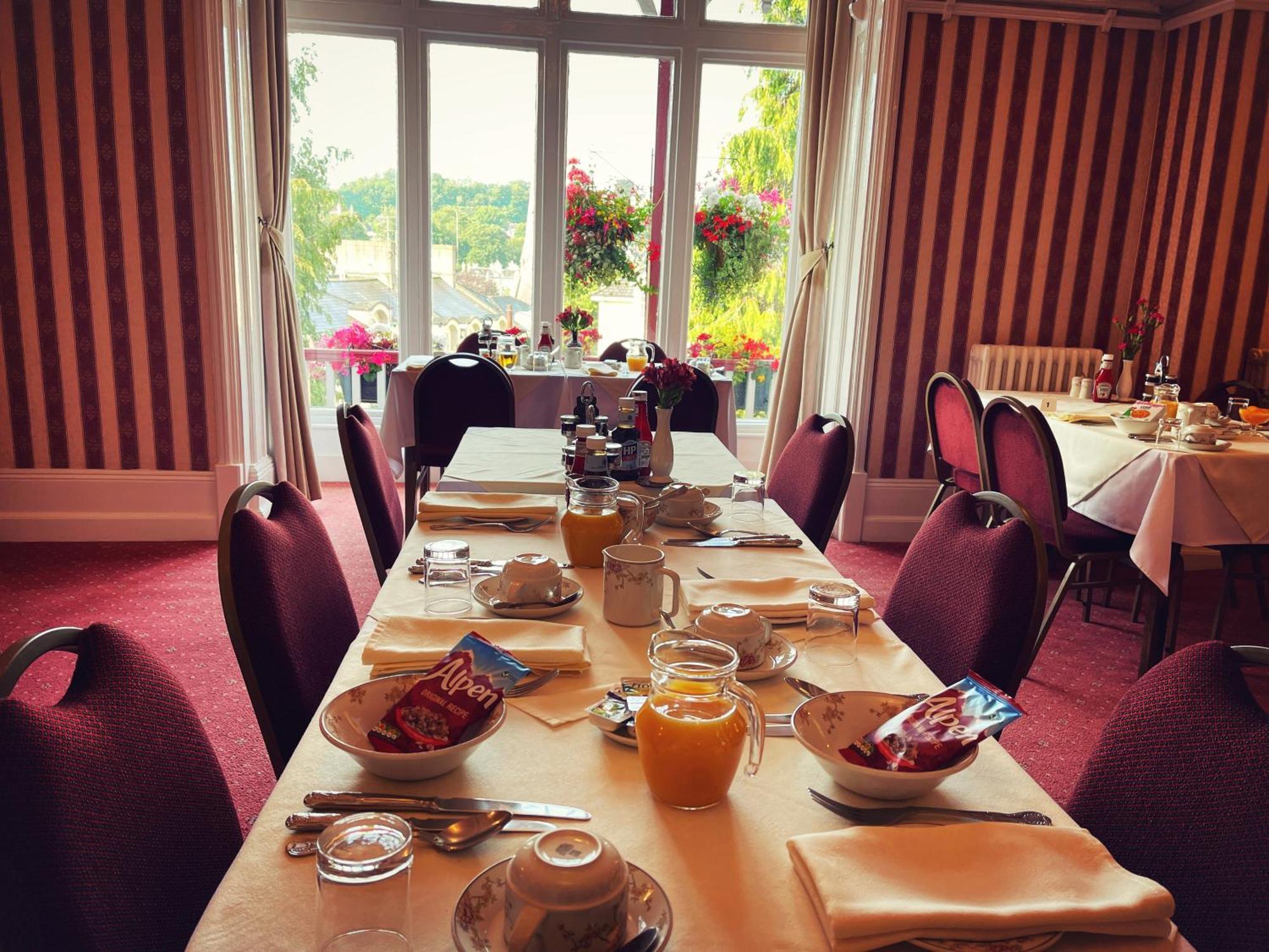 The Robin Hill Bed & Breakfast Torquay Ngoại thất bức ảnh